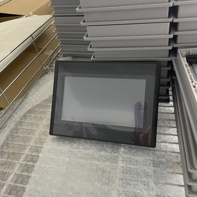 Interface homem-máquina HMI de 4,3 polegadas com brilho de 400cd/m2 e painel de tela de toque de tensão de entrada DC 24V